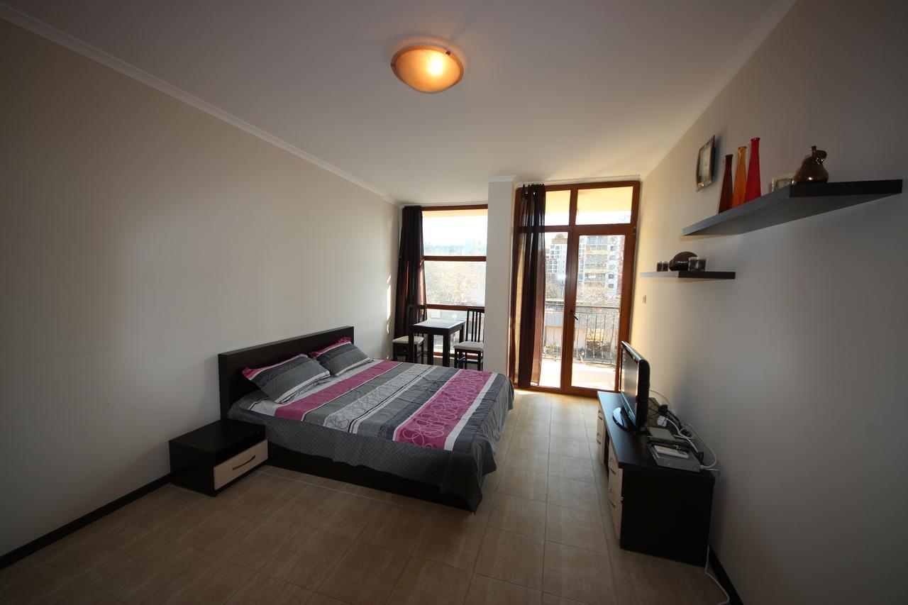 Menada Crystal Park Apartments Sunny Beach Ngoại thất bức ảnh